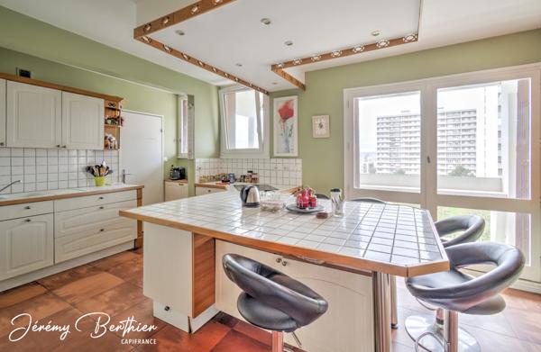 À vendre – RILLIEUX LA PAPE (69) - Appartement T5 de 140 m² - 4 chambres