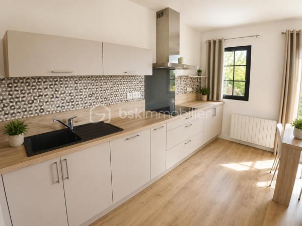 Dans un environnement calme et verdoyant, découvrez ce bel appartement T3 de 68,29 m² Loi Carrez, situé en rez-de-chaussée surélevé (sur l'arrière du bâtiment), d'une petite copropriété de seulement 6 logements construite en 1995.

Entièrement rénové avec goût, il offre une agréable pièce de vie lumineuse avec salon-séjour et cuisine aménagée et équipée, profitant d'une magnifique vue dégagée sur la campagne environnante. L'espace nuit comprend deux chambres avec placards, une salle d'eau moderne ainsi qu'un WC indépendant.

Vous apprécierez son emplacement privilégié : à seulement quelques minutes à pied du centre-ville, dans une rue paisible, au contact de la nature.

Les atouts :
✔ Appartement entièrement rénové
✔ Vue dégagée sur la campagne
✔ Petite copropriété de 6 logements
✔ À deux pas du centre-ville
✔ Environnement calme et verdoyant
✔ Place de parking attribuée
✔ Cave privative d'environ 9 m²
✔ Cour arrière commune
✔ Faibles charges de copropriété

Une belle opportunité pour une résidence principale ou un investissement locatif dans un cadre de vie recherché !
Contactez-moi rapidement pour organiser une visite au 07 83 78 24 35 !
