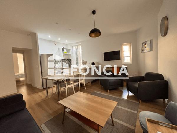 Location Appartement meublé 3 pièces 81 m² - 5 RUE DU COLLEGE Beziers 34500