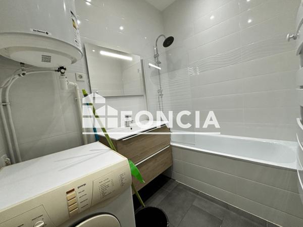 Location Appartement meublé 3 pièces 81 m² - 5 RUE DU COLLEGE Beziers 34500