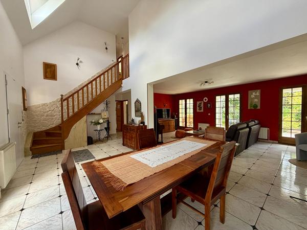 Maison familiale 7 pièces 194m² - Les Essarts-le-roi