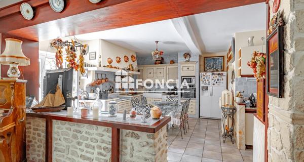 À vendre Maison 12 pièces 380 m² - Le Malesherbois 45330