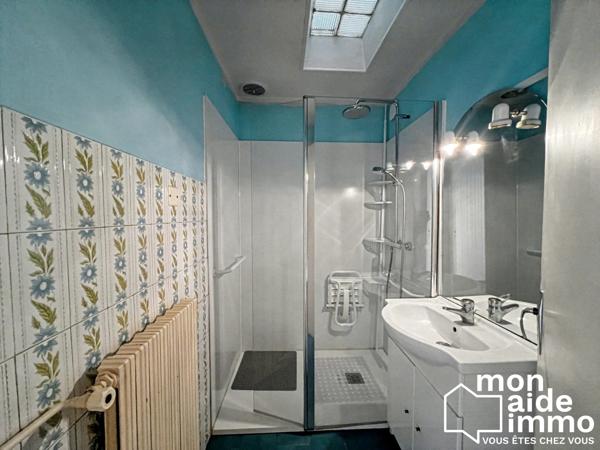 Maison de ville 85 m² – 3 chambres + bureau – Garage – Cour – Tout à pied !