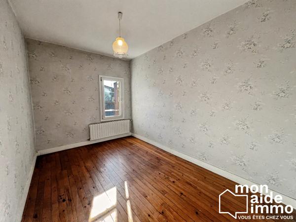 Maison de ville 85 m² – 3 chambres + bureau – Garage – Cour – Tout à pied !