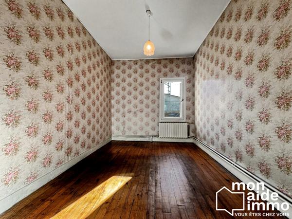 Maison de ville 85 m² – 3 chambres + bureau – Garage – Cour – Tout à pied !