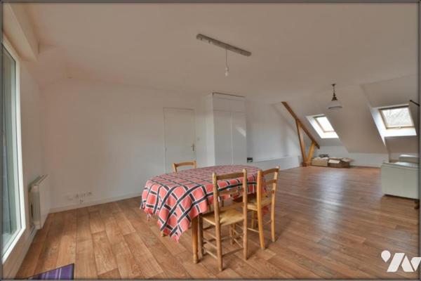 GRAND APPARTEMENT DE TYPE 3 PACE CENTRE ASCENSEUR GARAGE TERRASSE