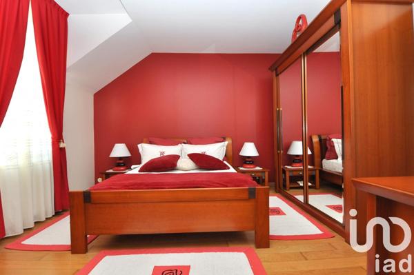 Maison traditionnelle 7 pièces de 155 m² à Massy (91300)