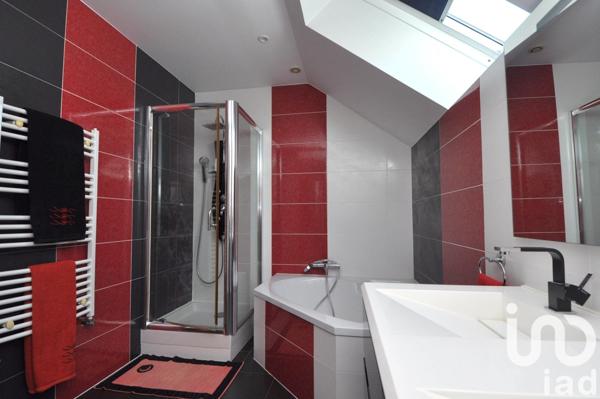 Maison traditionnelle 7 pièces de 155 m² à Massy (91300)