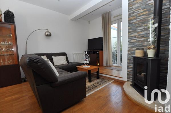 Maison traditionnelle 7 pièces de 155 m² à Massy (91300)