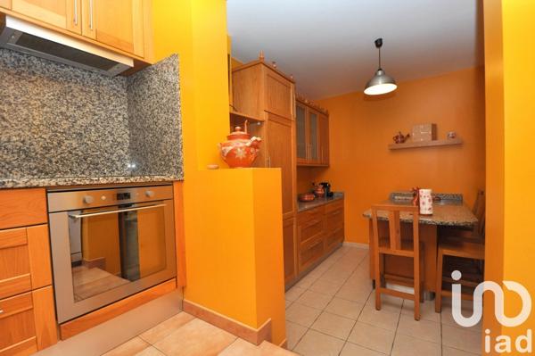 Maison traditionnelle 7 pièces de 155 m² à Massy (91300)