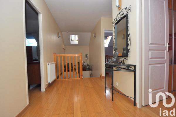 Maison traditionnelle 7 pièces de 155 m² à Massy (91300)