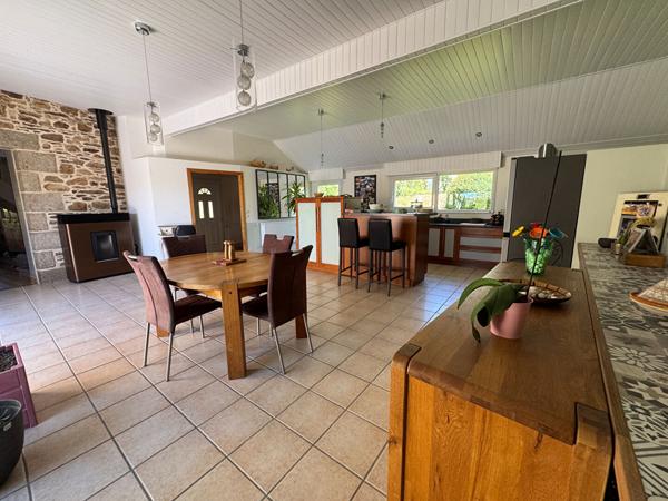 A VENDRE - Maison Proche LANDIVISIAU 6 pièces 177 m2