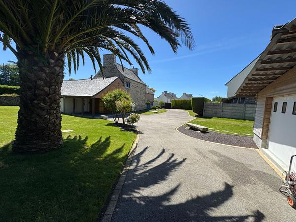 A VENDRE - Maison Proche LANDIVISIAU 6 pièces 177 m2