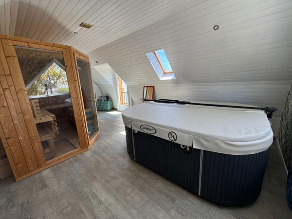 A VENDRE - Maison Proche LANDIVISIAU 6 pièces 177 m2
