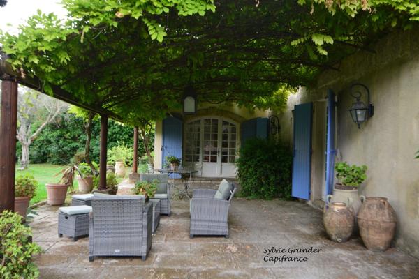Propriete à vendre 7 pièces RAPHELE LES ARLES (13) 240m² évolutif sur 3300 m² avec piscine