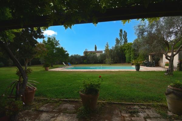 Propriete à vendre 7 pièces RAPHELE LES ARLES (13) 240m² évolutif sur 3300 m² avec piscine
