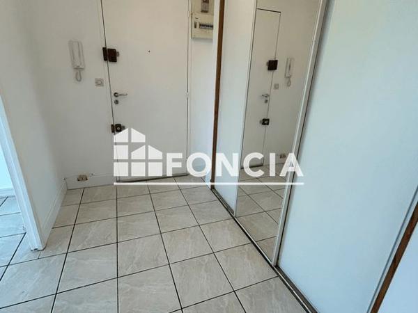 Location Appartement 3 pièces 74.8 m² - 52 SQUARE NORMANDIE NIEMEN Le Mee Sur Seine 77350