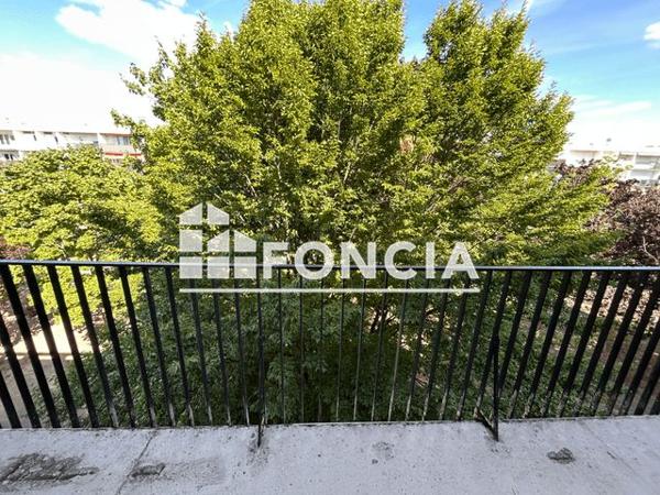 Location Appartement 3 pièces 74.8 m² - 52 SQUARE NORMANDIE NIEMEN Le Mee Sur Seine 77350