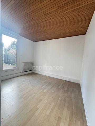 Appartement à vendre, 5 pièces de 105,74 m² avec une terrasse d'environ 18 m2, pour une famille qui aime l'espace ou pour un bel investissement locatif