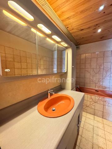 Appartement à vendre, 5 pièces de 105,74 m² avec une terrasse d'environ 18 m2, pour une famille qui aime l'espace ou pour un bel investissement locatif