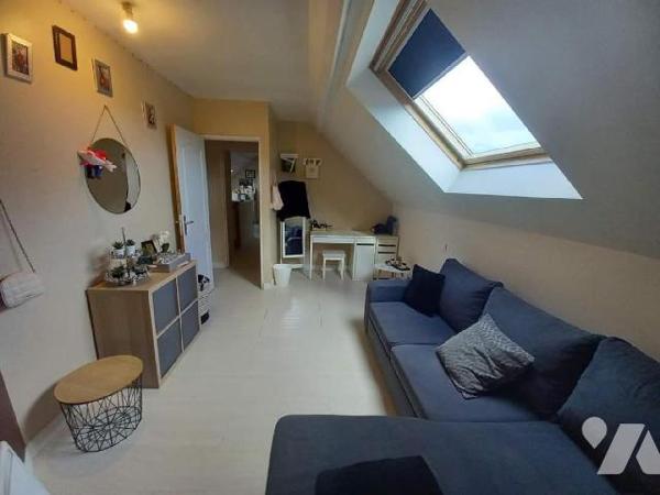 CHINON
Savant mélange d'ancien et de contemporain pour cette charmante propriété, située au ca...