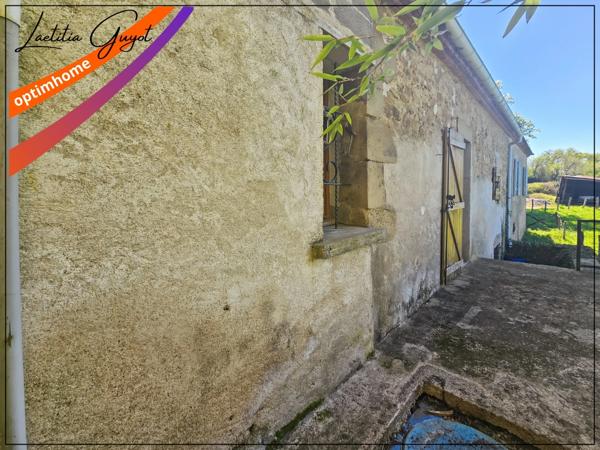 Maison à vendre Souvigny 46 m² 2 chambres combles aménageables terrain 117 m² proche Moulins