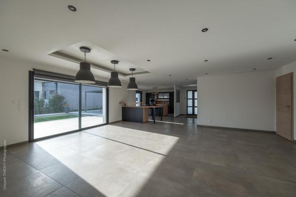 Etat impeccable, excellentes performances énergétiques, plain pied, prestations haut de gamme