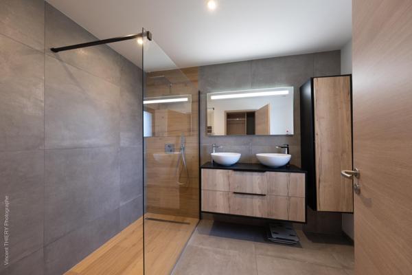 Etat impeccable, excellentes performances énergétiques, plain pied, prestations haut de gamme