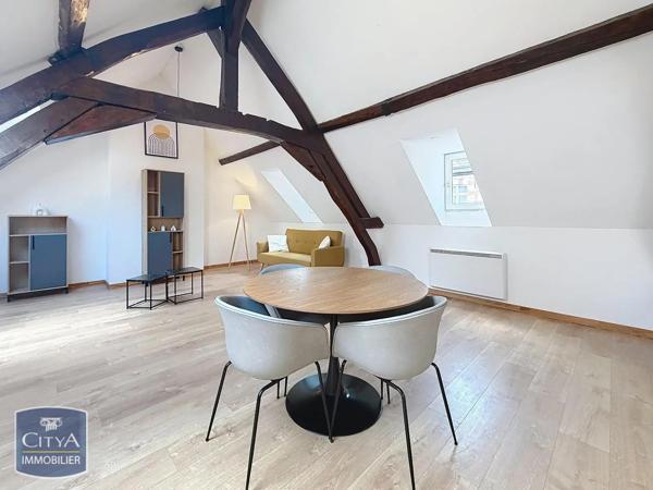 Appartement à louer 3 pièces 89.26m² Avesnes-sur-Helpe (59440)