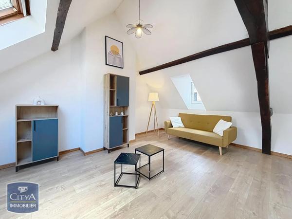 Appartement à louer 3 pièces 89.26m² Avesnes-sur-Helpe (59440)