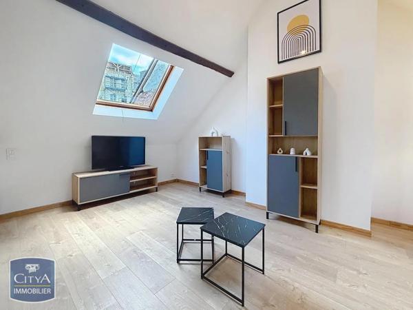 Appartement à louer 3 pièces 89.26m² Avesnes-sur-Helpe (59440)