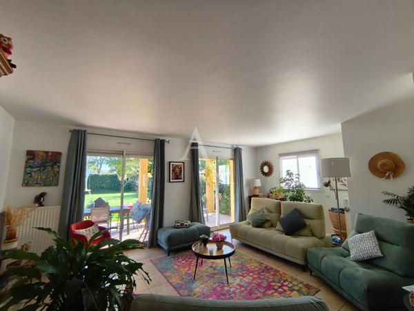 Maison Lescar 5 chambres ,3 sdb/sde,double garage