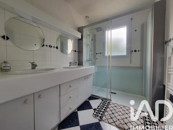 Maison à vendre 6 pièces 191 m² Réaumur