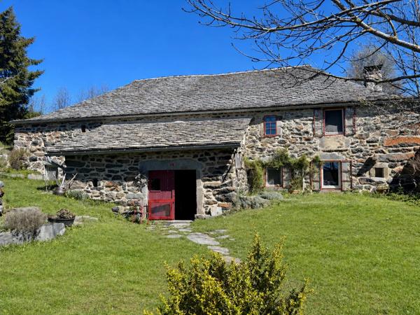 Immobilier Les Estables (43150) – Ferme 115m2 – 345 000 €