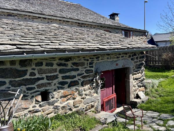 Immobilier Les Estables (43150) – Ferme 115m2 – 345 000 €