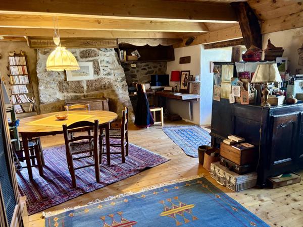 Immobilier Les Estables (43150) – Ferme 115m2 – 345 000 €