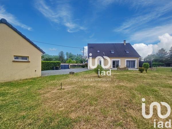 Pavillon 7 pièces de 165 m² à Mehun-sur-Yèvre (18500)