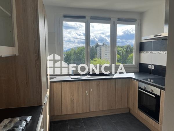 Location Appartement 4 pièces 75.84 m² - 51 AVENUE DU JURA Ferney - Voltaire 01210