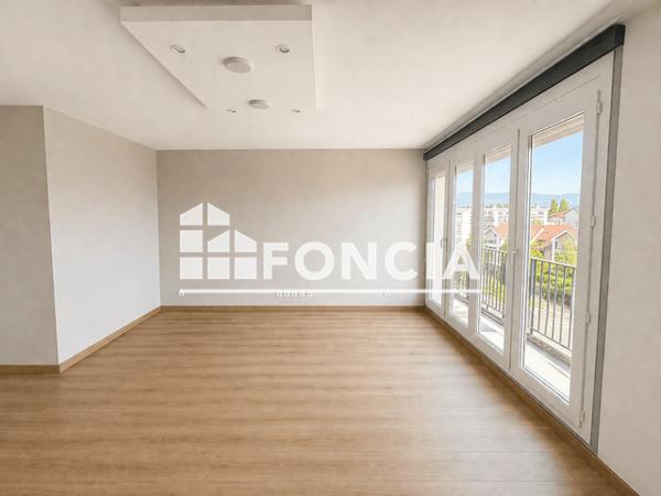 Location Appartement 4 pièces 75.84 m² - 51 AVENUE DU JURA Ferney - Voltaire 01210