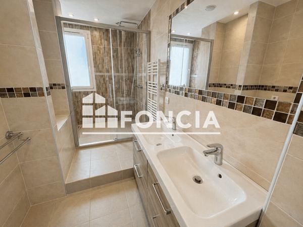Location Appartement 4 pièces 75.84 m² - 51 AVENUE DU JURA Ferney - Voltaire 01210