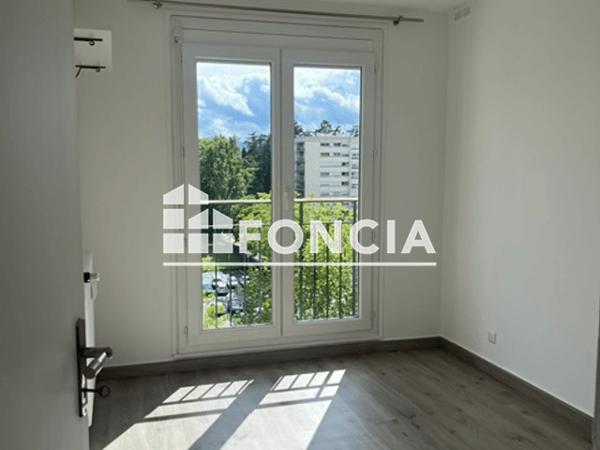 Location Appartement 4 pièces 75.84 m² - 51 AVENUE DU JURA Ferney - Voltaire 01210