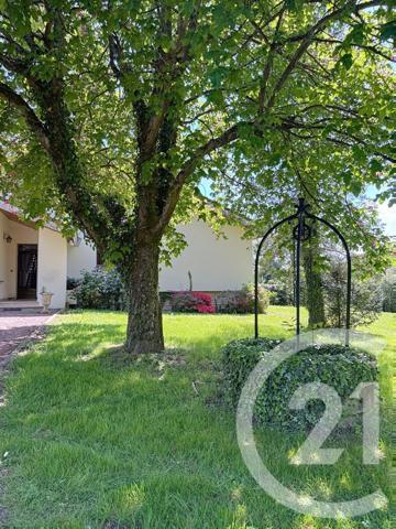 Maison à vendre  8 pièces - 215 m2 ST GERMAIN DU PLAIN - 71