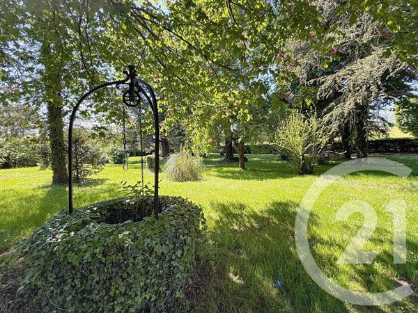 Maison à vendre  8 pièces - 215 m2 ST GERMAIN DU PLAIN - 71