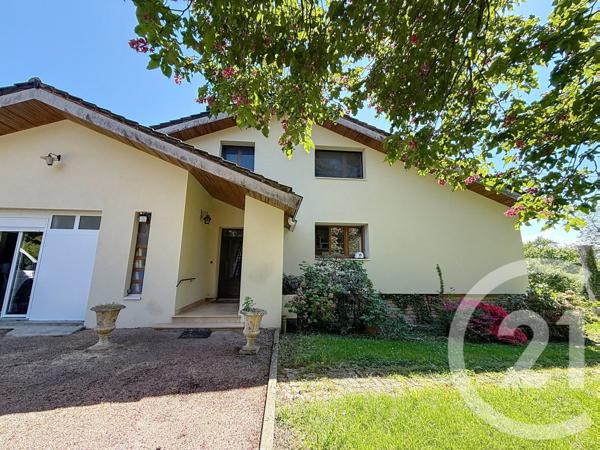 Maison à vendre  8 pièces - 215 m2 ST GERMAIN DU PLAIN - 71