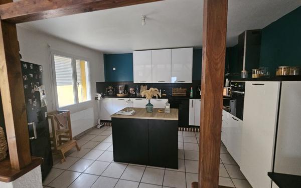 Maison à louer    4 pièces •  Surcamps