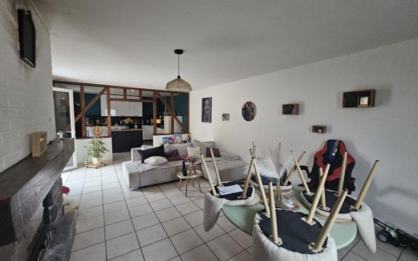 Maison à louer    4 pièces •  Surcamps