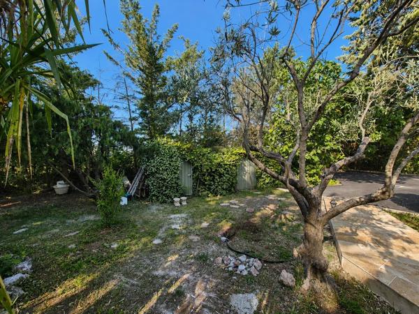 Vente                                                      Villa
                        
                     6 pièces                      145 m2                     à Le Luc