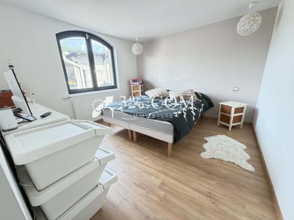 Maison
                                                                                                                                                                                                                                                                                                                        5 pièce(s)                                                                                                                                                                                                          4 chambre(s)                                                                                                                                                                                                          140  m²