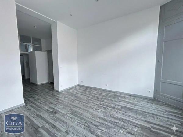 Local professionnel à louer 16m²