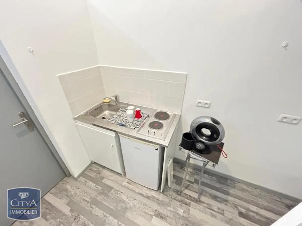 Local professionnel à louer 16m²